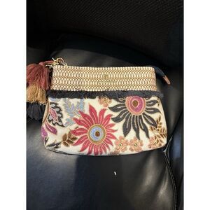 Spartina 449 Maci Wristlet Parade Embroidered‎ Floral-NWT-$108.00